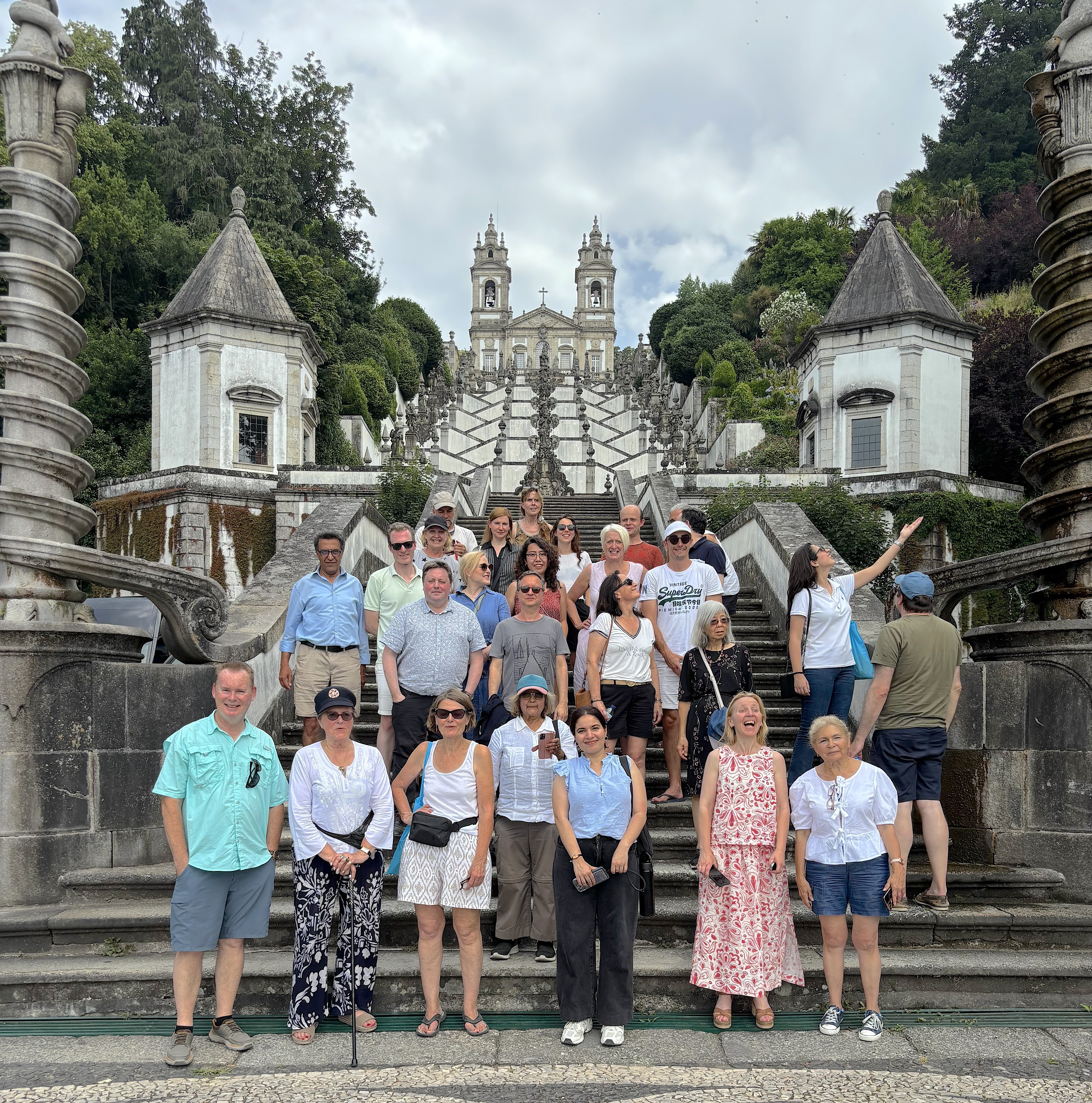 AIZEN group on the monumental staircase in Braga